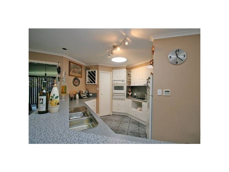 3 Aspen Cr, Parkinson QLD 4115