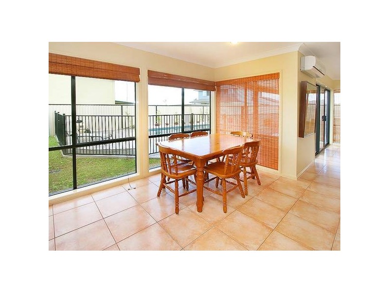 13 Cornell Close, Regents Park QLD 4118