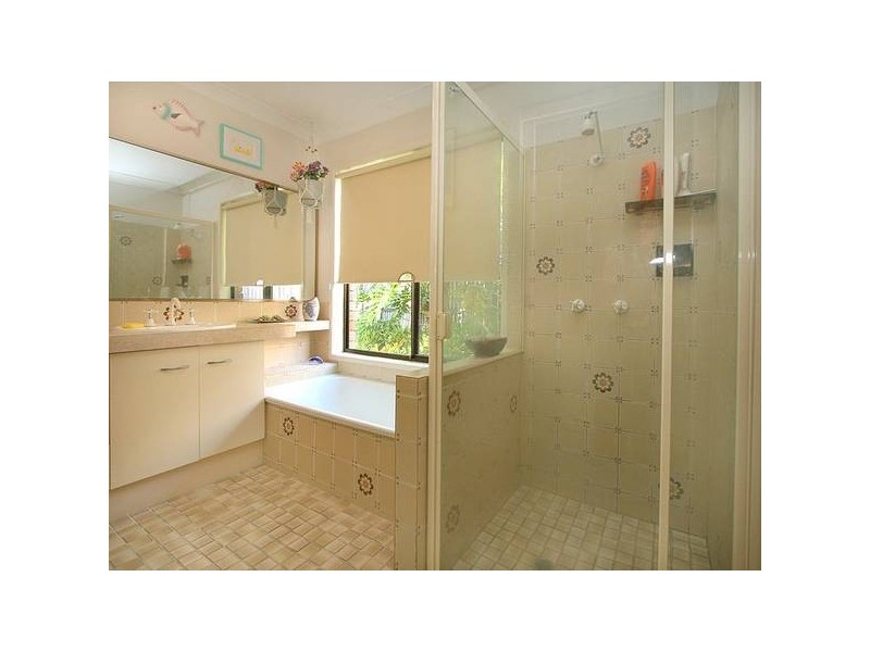 Regents Park QLD 4118