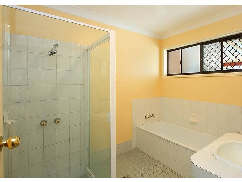 120 Flinders Crescent, Boronia Heights QLD 4124