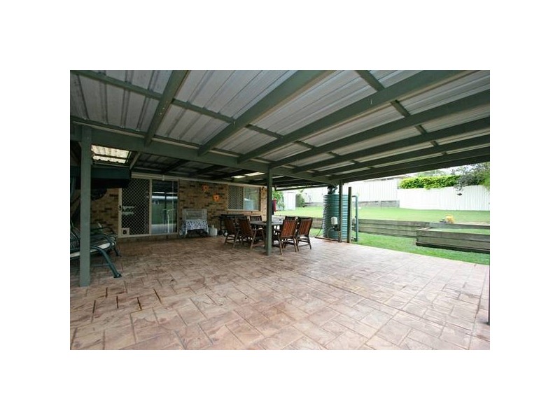 13 Olivia Crt., Regents Park QLD 4118