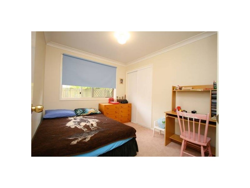 13 Olivia Crt., Regents Park QLD 4118