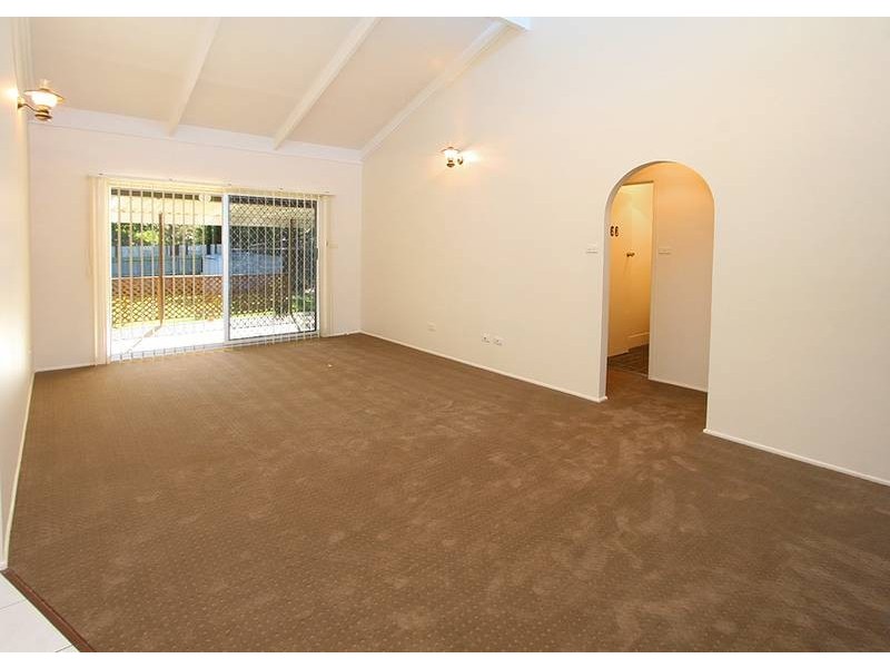 26 Estramina Road, Regents Park QLD 4118