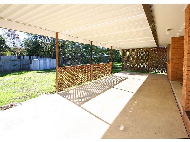 26 Estramina Road, Regents Park QLD 4118