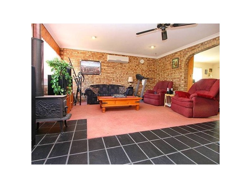31 ANTLIA STREET, Regents Park QLD 4118