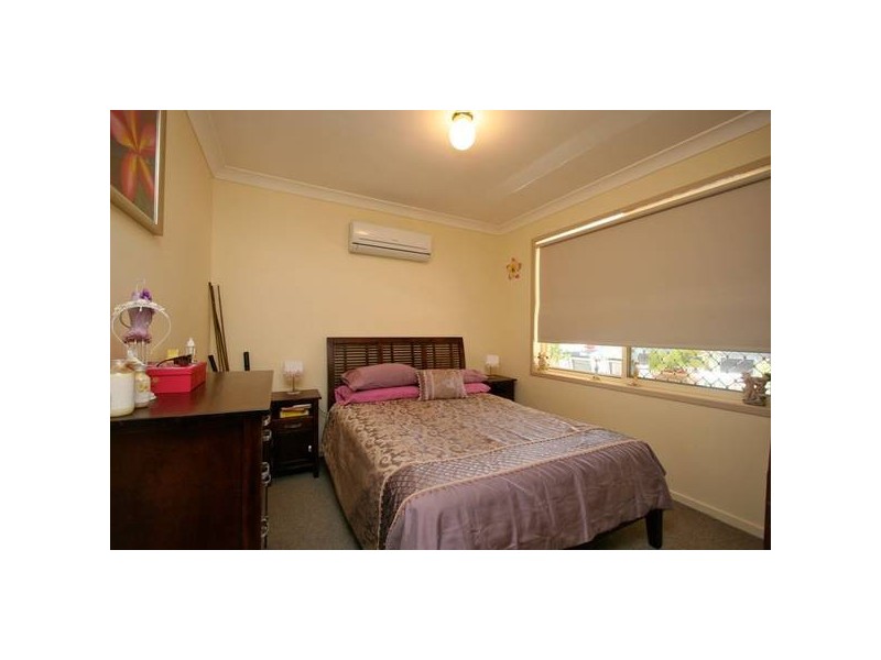 2 Cougers Court, Regents Park QLD 4118