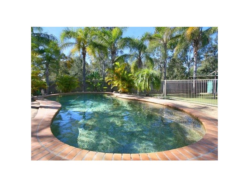 34 Haldham Crescent, Regents Park QLD 4118