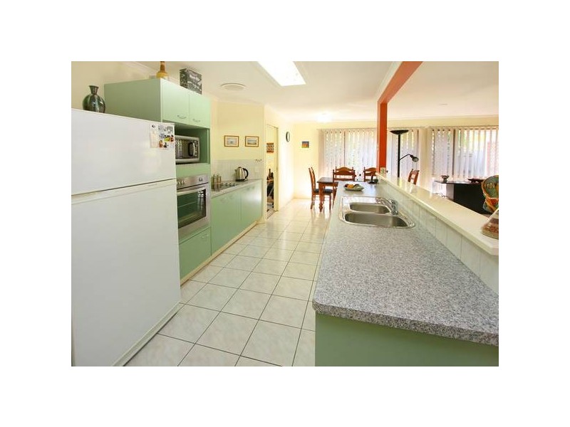 34 Haldham Crescent, Regents Park QLD 4118