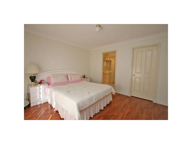 Regents Park QLD 4118