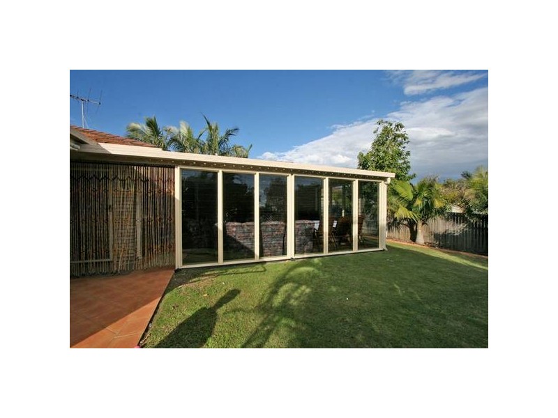 Regents Park QLD 4118