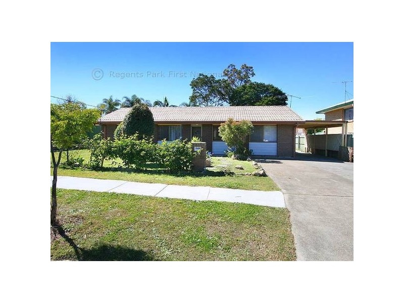 15 Whitcomb Street, Hillcrest QLD 4118