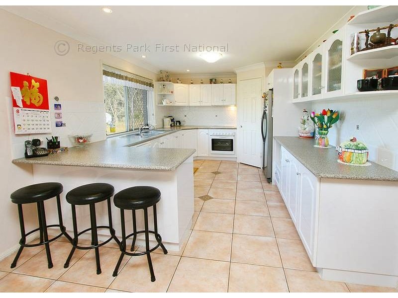 672 Middle Road, Greenbank QLD 4124