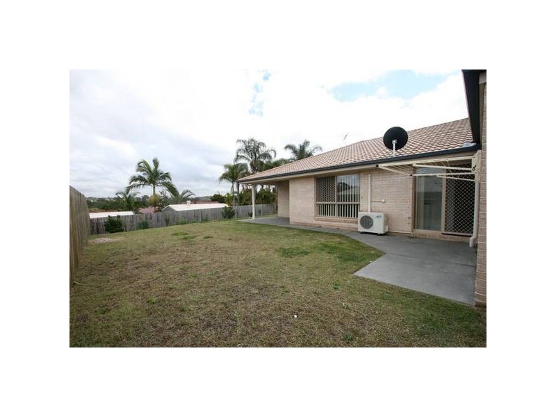 14 Sunrise Crescent, Regents Park QLD 4118