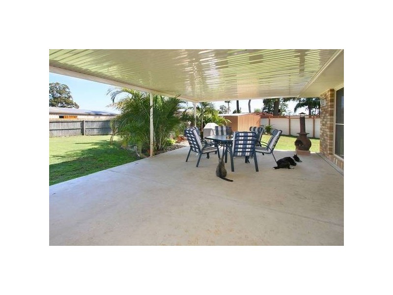 33 Newburn Street, Hillcrest QLD 4118