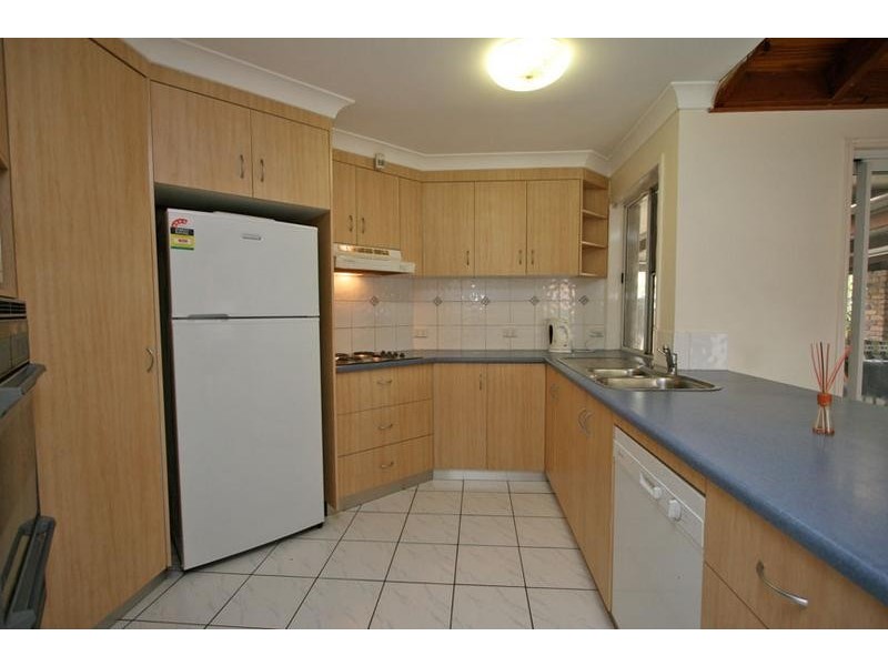 104 Parkroyal Cr.,, Regents Park QLD 4118