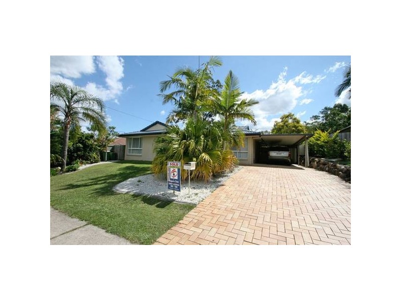 122 Emerald Drive, Regents Park QLD 4118
