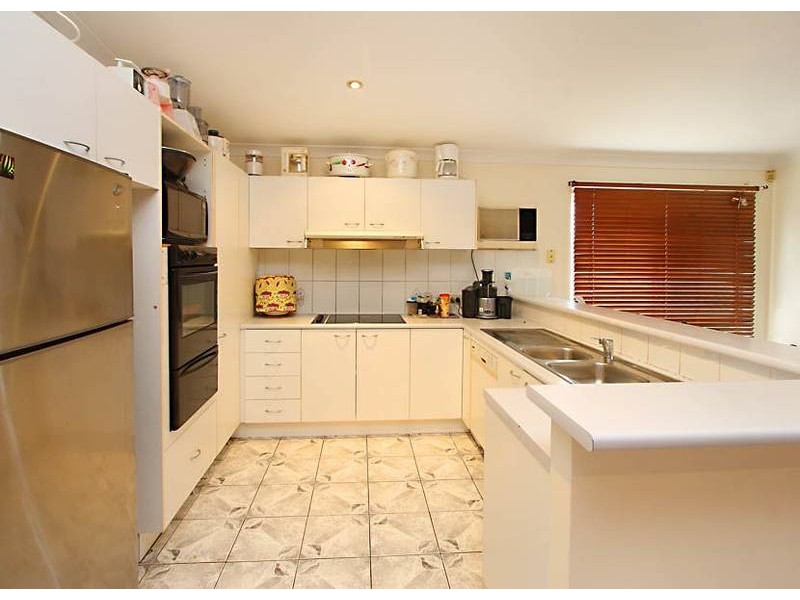 35 Cianthus, Regents Park QLD 4118
