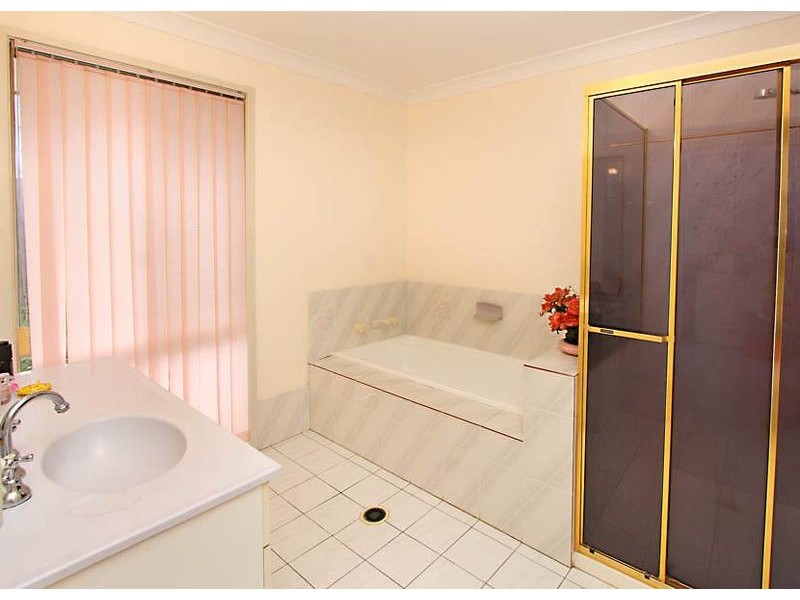 35 Cianthus, Regents Park QLD 4118