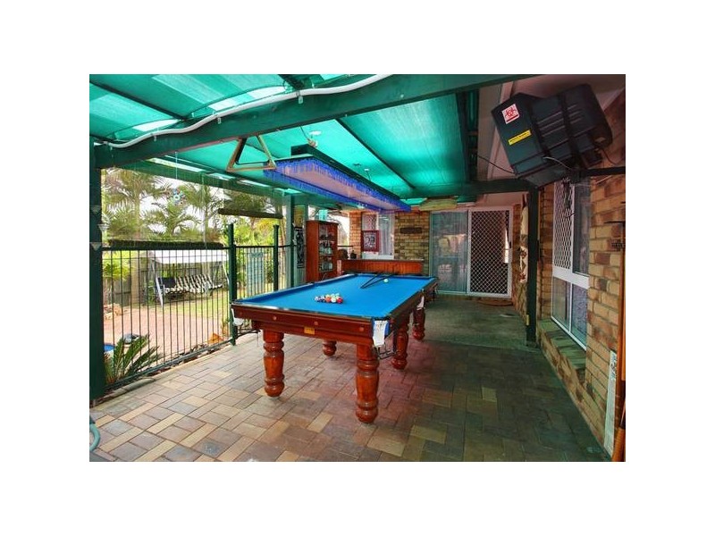 102 Redgum Drive, Regents Park QLD 4118