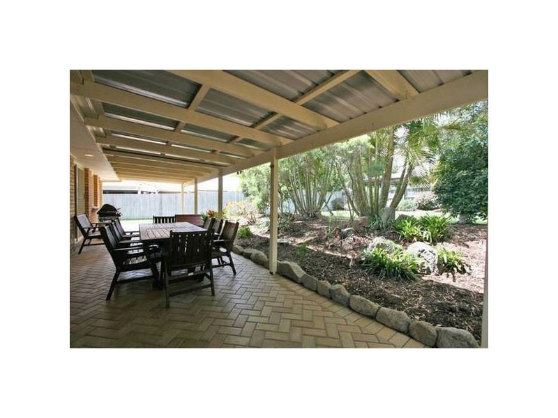 Regents Park QLD 4118