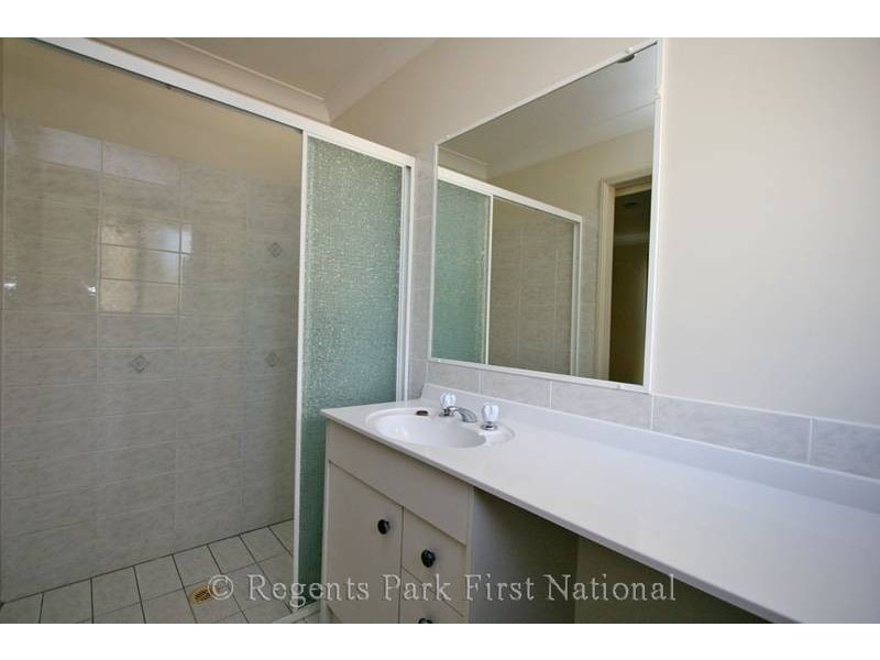 47 Haldham Crs, Regents Park QLD 4118