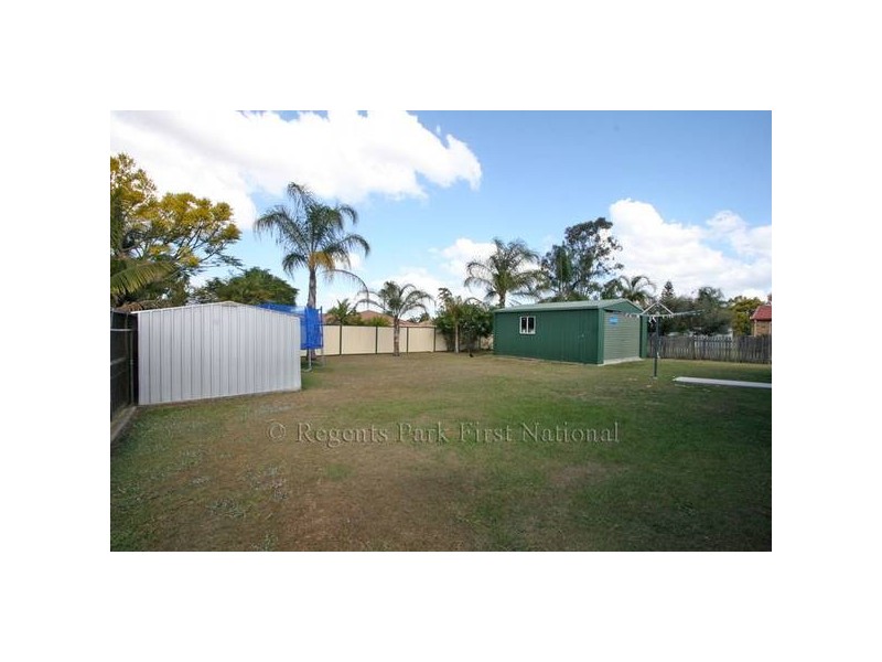 47 Emerald Drive, Regents Park QLD 4118