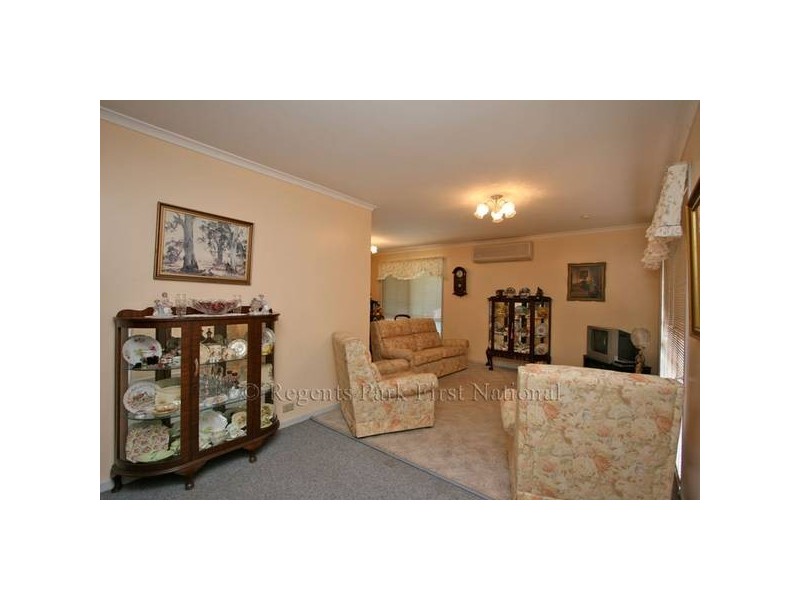 102 Bottlebrush Drive, Regents Park QLD 4118