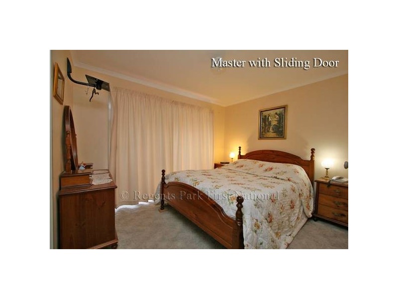 102 Bottlebrush Drive, Regents Park QLD 4118