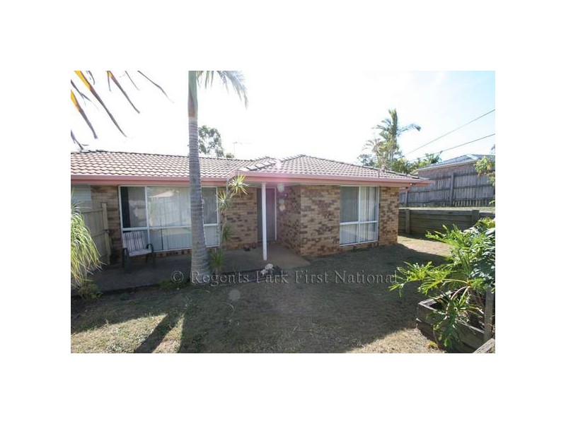 28 Cocas St, Regents Park QLD 4118