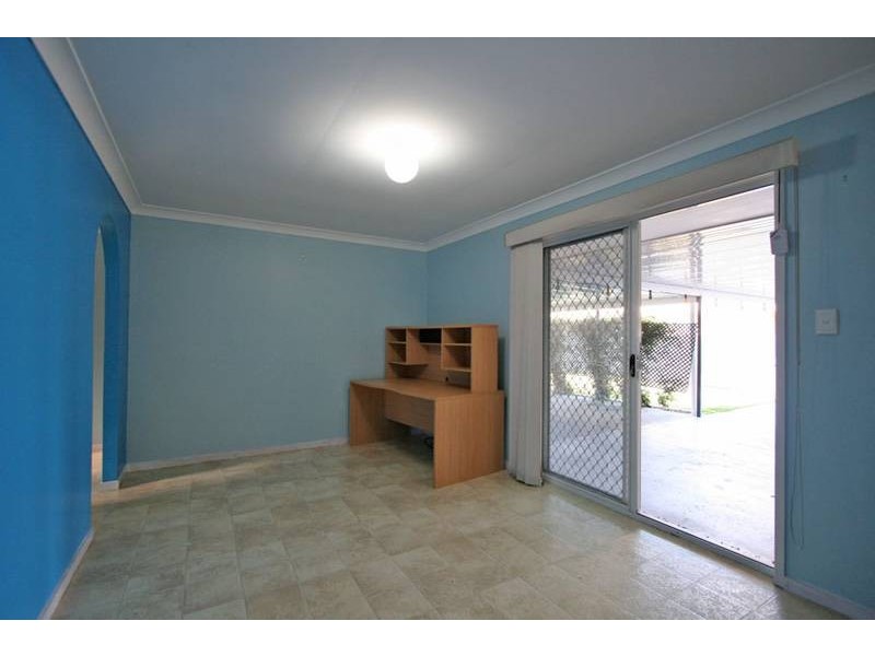 5 Renee Street, Regents Park QLD 4118