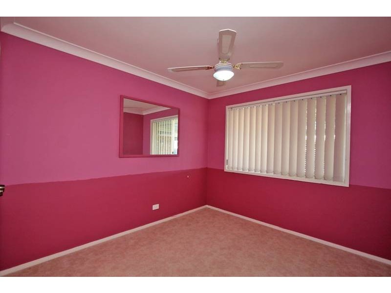 5 Renee Street, Regents Park QLD 4118