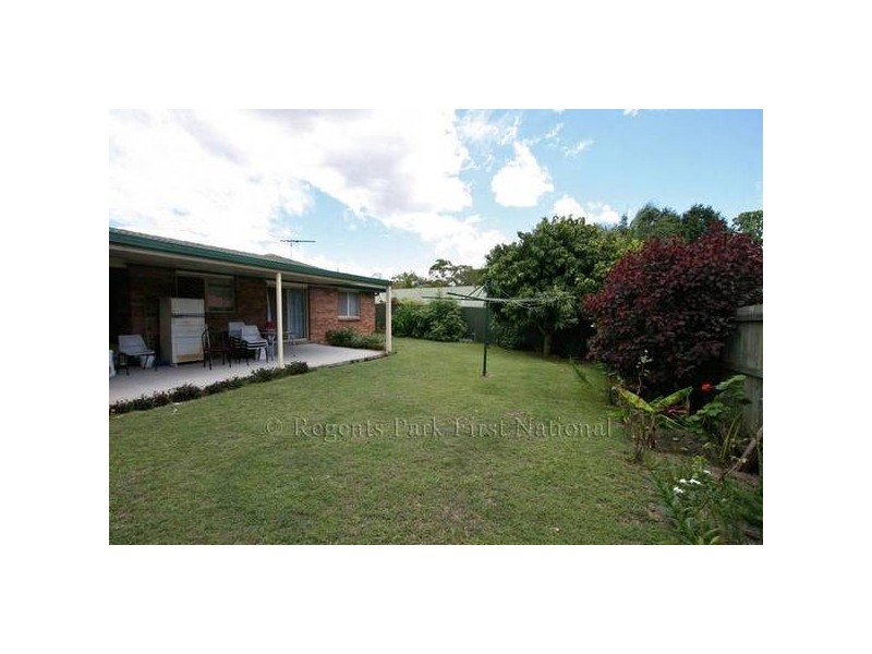 6 Noble Court, Regents Park QLD 4118