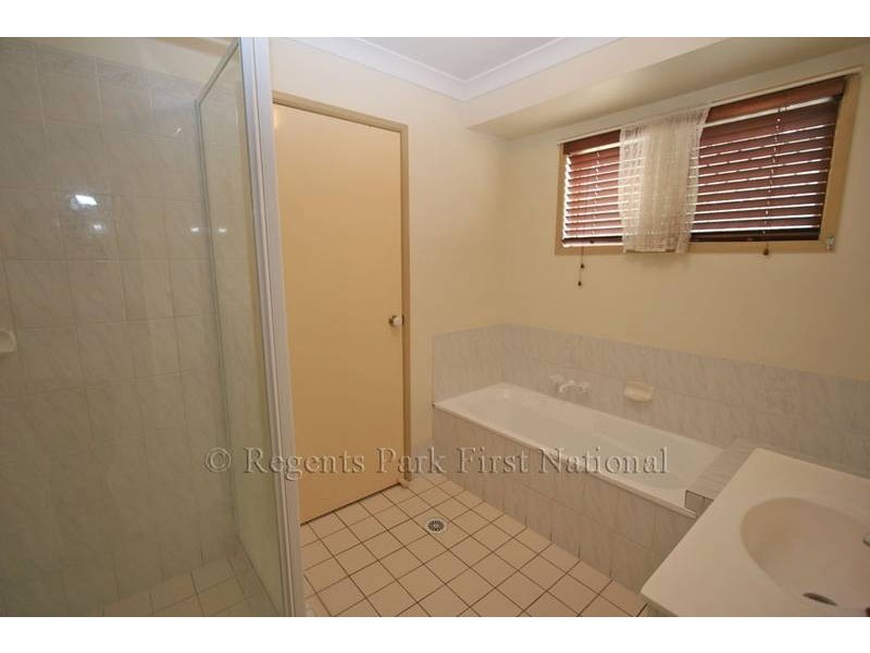165 SHORT STREET, Boronia Heights QLD 4124