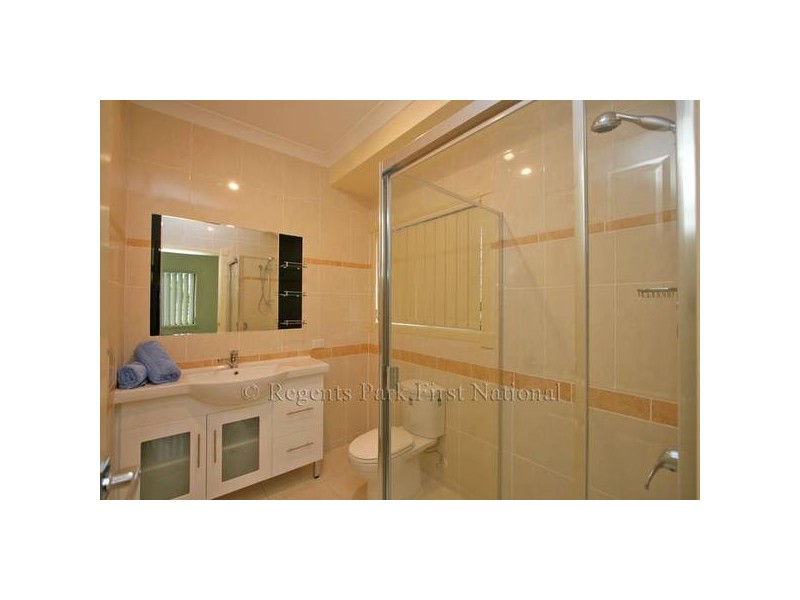Regents Park QLD 4118