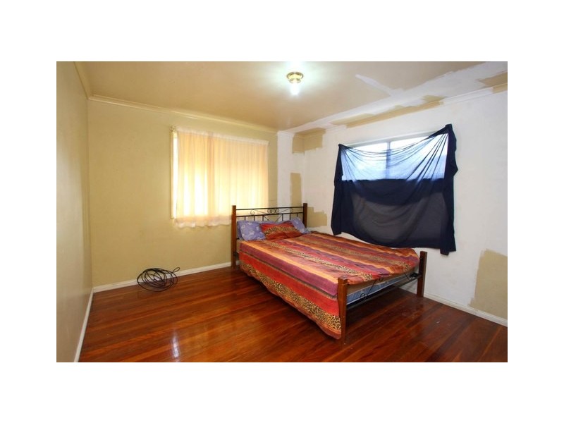 38 Bambil, Crestmead QLD 4132