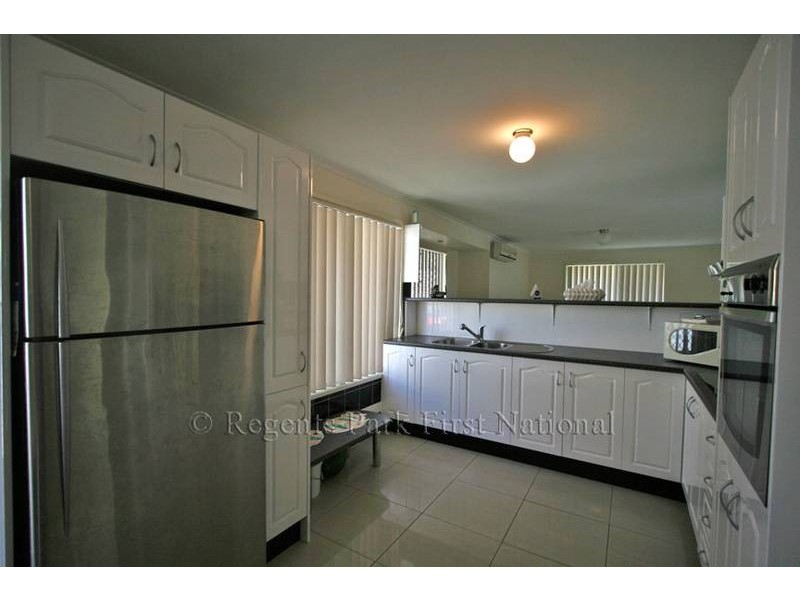 20 Hydrabad Street,, Regents Park QLD 4118