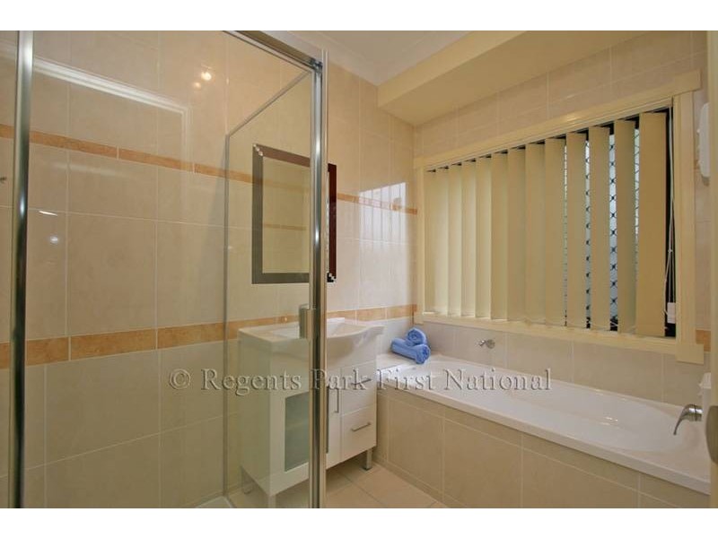 12 Matson, Regents Park QLD 4118