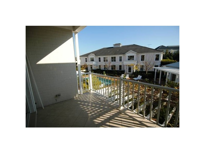 206/10 Fairwater Close, Breakfast Point NSW 2137