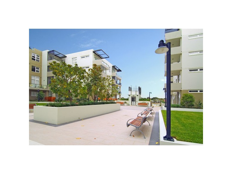 17/5 Bay Drive, Meadowbank NSW 2114