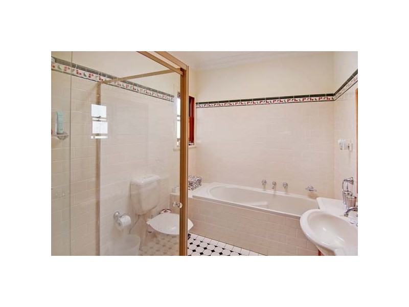 19 Medora Street, Cabarita NSW 2137