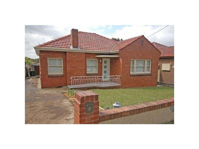 5 Meadow Street, Concord NSW 2137