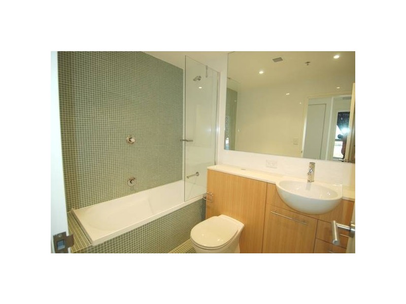 902/2 Rider Boulevarde, Rhodes NSW 2138