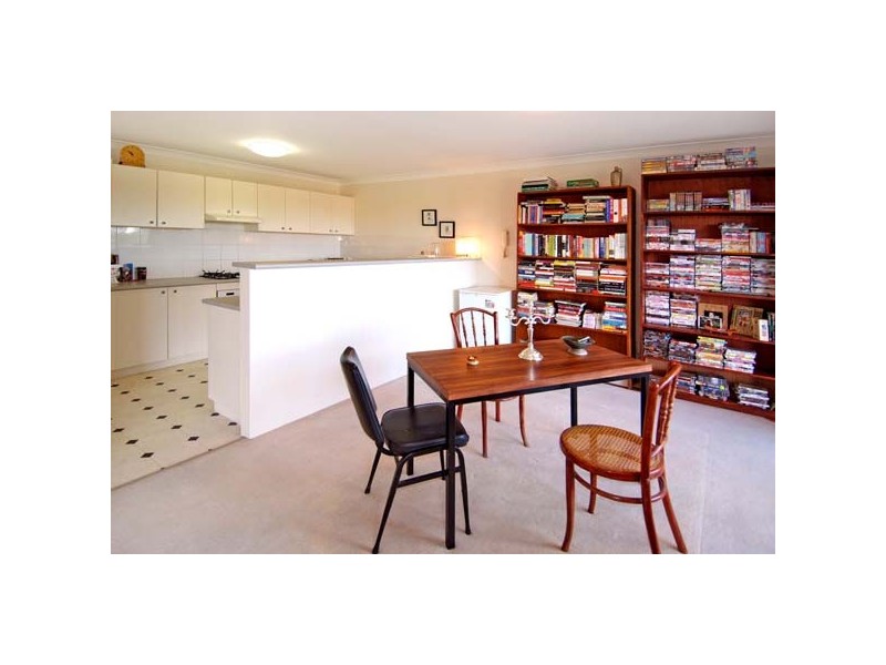 16/11 Settlers Boulevard, Liberty Grove NSW 2138