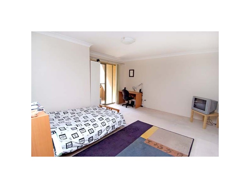 16/11 Settlers Boulevard, Liberty Grove NSW 2138