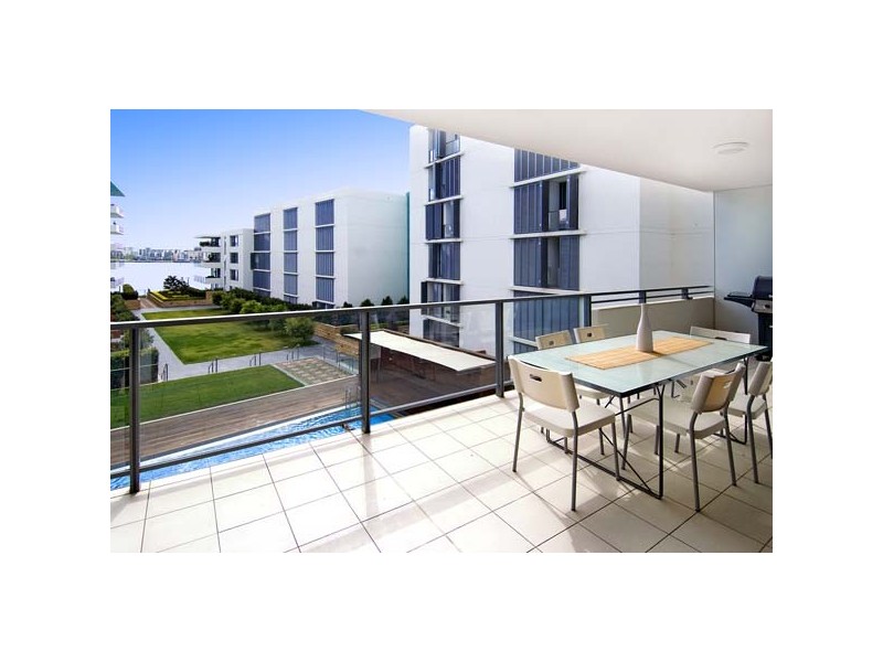 302/12 Shoreline Drive, Rhodes NSW 2138