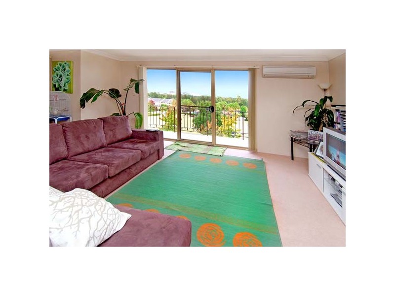 18/11 Settlers Boulevard, Liberty Grove NSW 2138