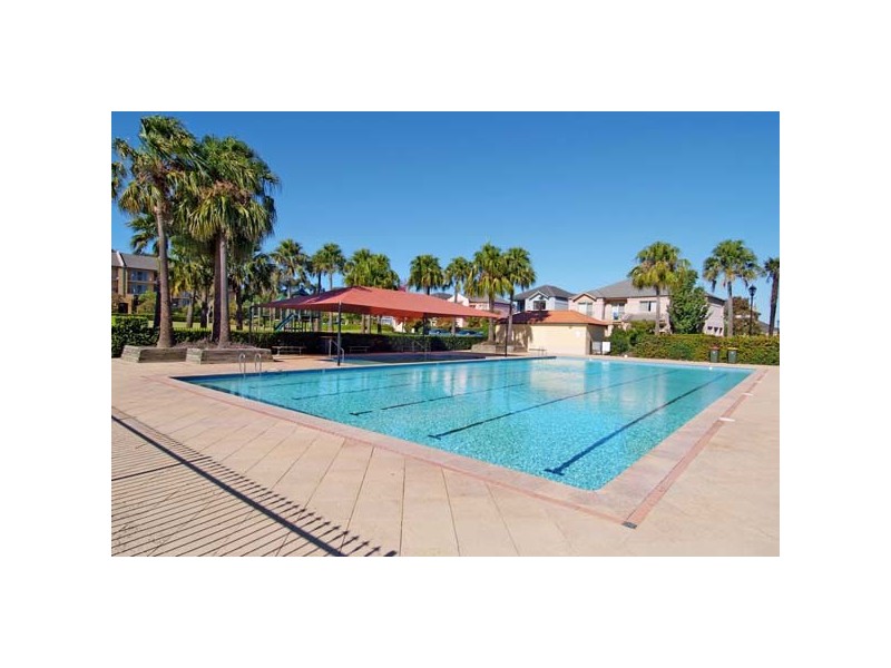 18/11 Settlers Boulevard, Liberty Grove NSW 2138