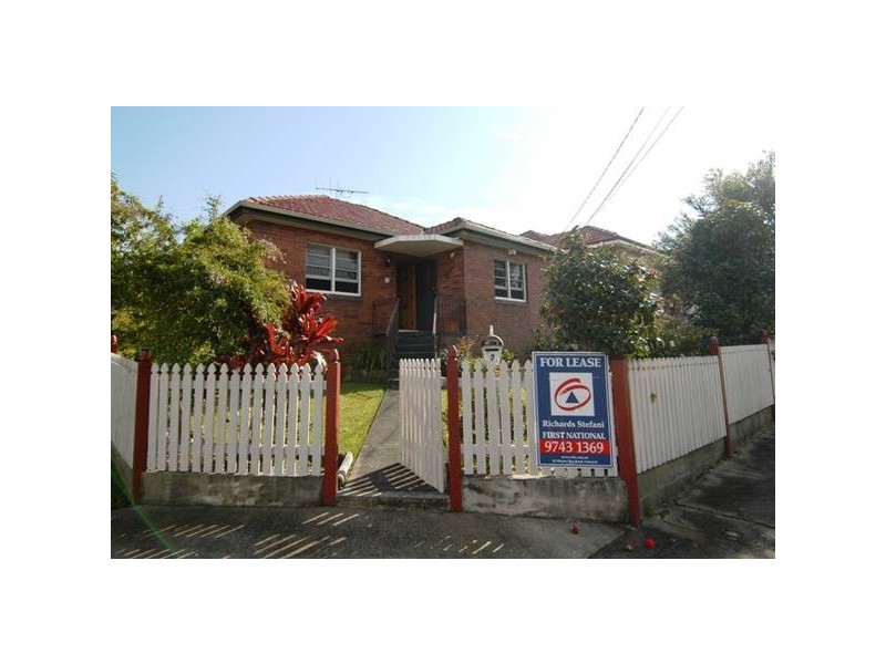 2 Dorking Road, Cabarita NSW 2137
