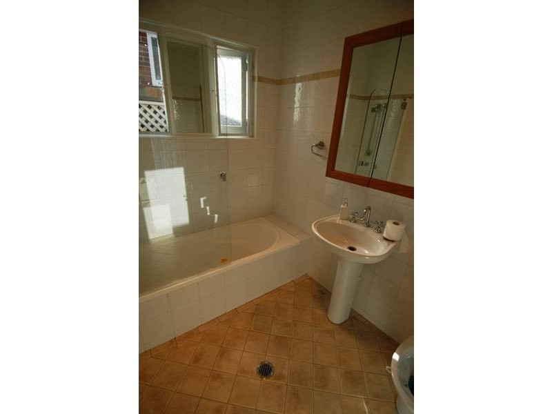 2 Dorking Road, Cabarita NSW 2137