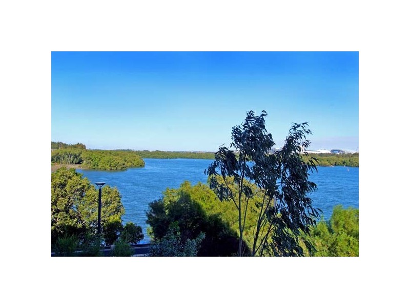 214/11 Lewis Avenue, Rhodes NSW 2138